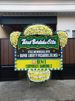 Papan Bunga Duka di Biak Barat